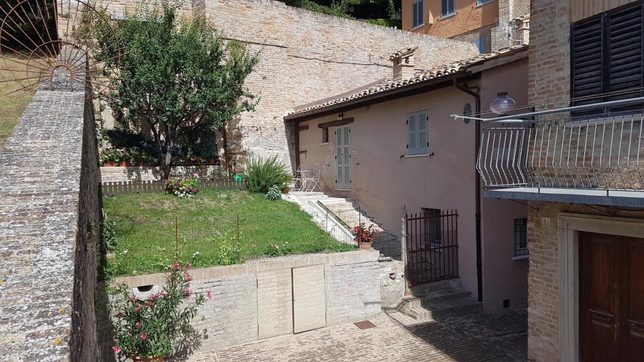 Casa La Piazzetta Rinascimentale Villa Urbino Exterior photo